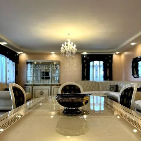 شقة Luksuzni Apartman ' Versace ' *
